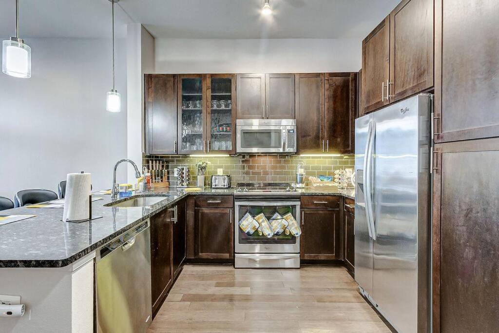 Welcome To Deet's Place! Apartment Houston